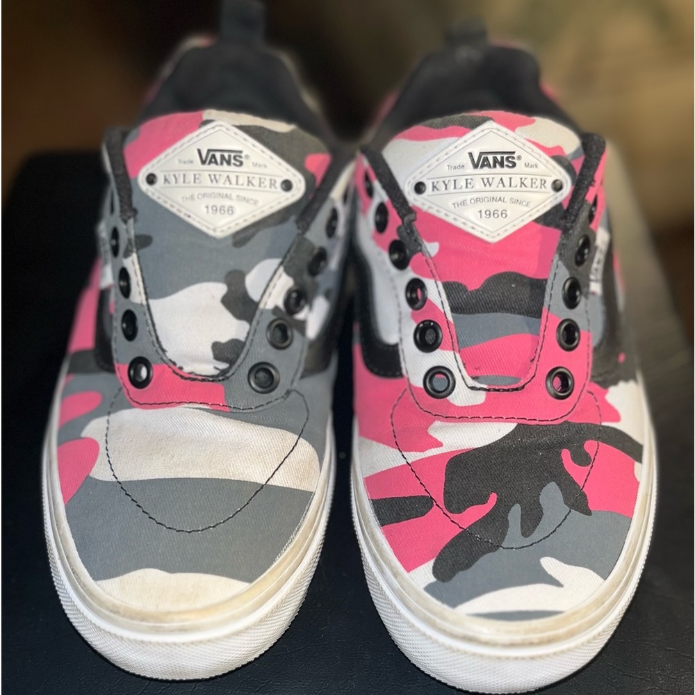 Vans Kyle Walker Pro Skateboard Shoes Men’s Size 4 Black White Pink Camo - Picture 3 of 15